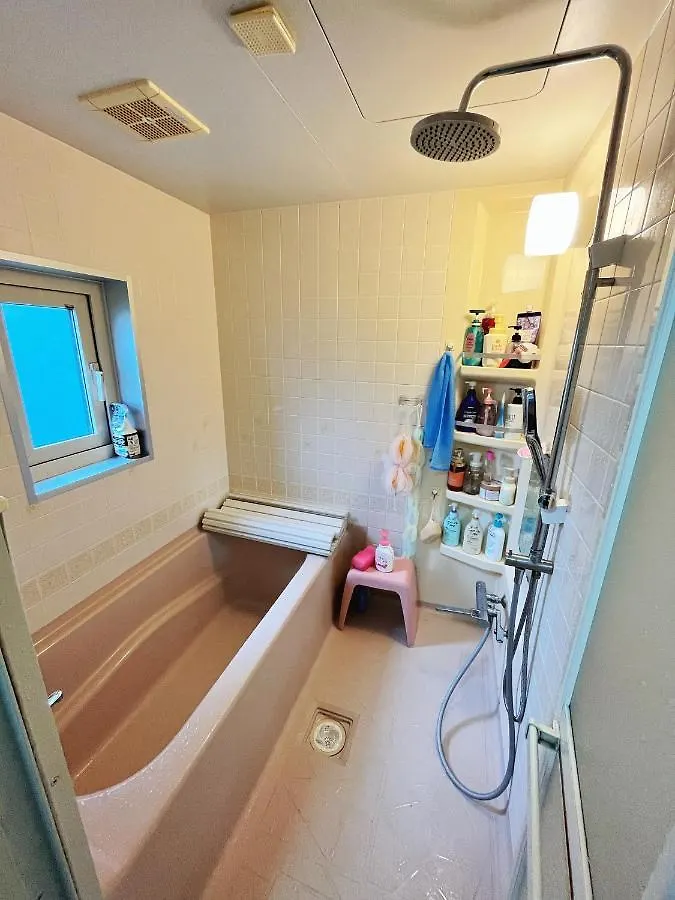 Lucky House 札幌民宿 Homestay